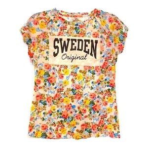 𝅺Robin Ruth Floral Short Sleeve Sweden T-shirt (L)